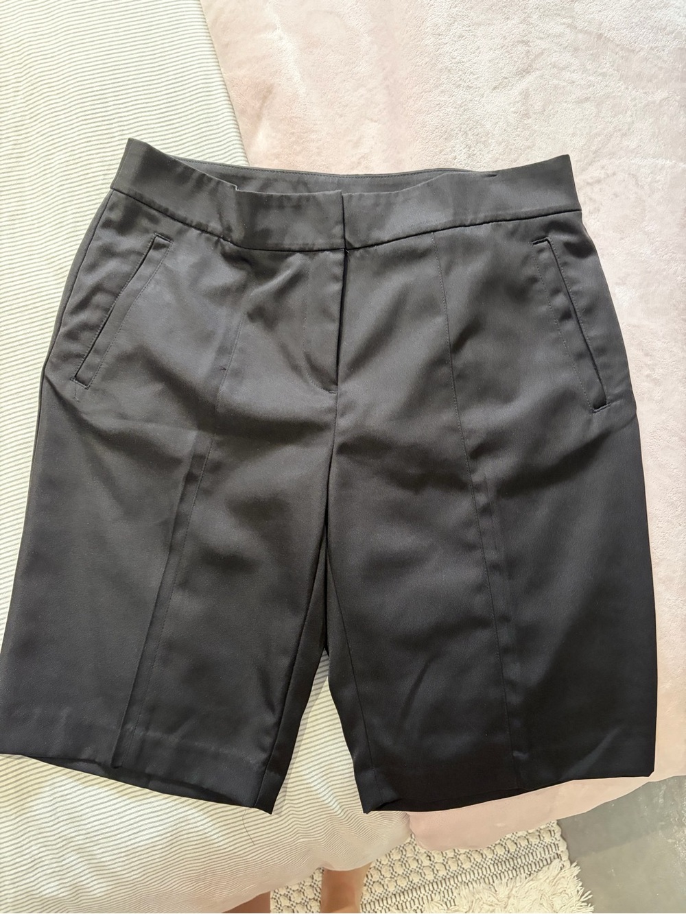 Black Women's Tailored Bermuda Shorts